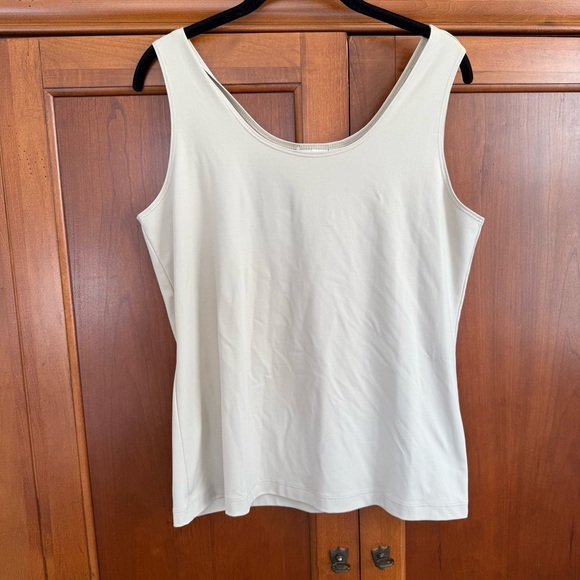 Chico's Putty Microfiber Contemporary Stretch Sleeveless‎ Tank Women's Large NEW - Picture 3 of 8